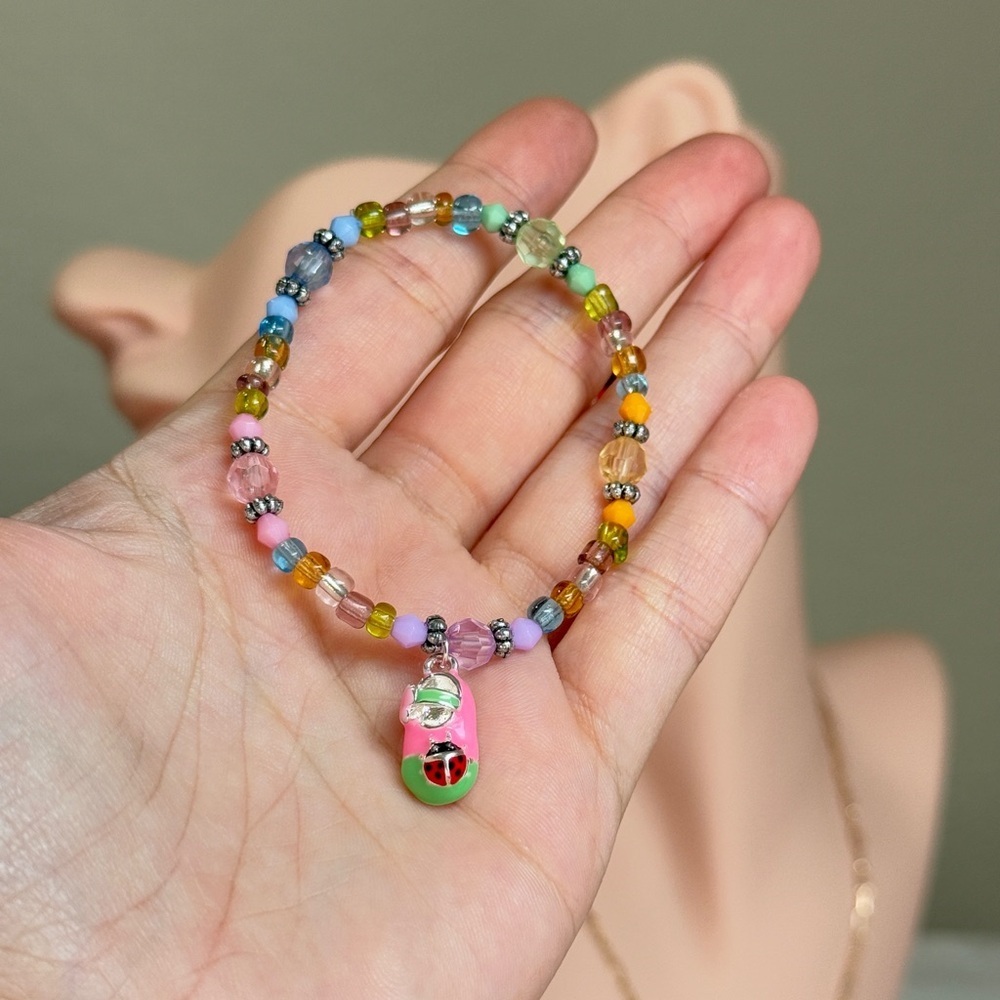 ⚜️💕 Kid’s Colorful Beaded Bracelet with Ladybug Charm 🐞🌺💫 - Picture 3 of 5